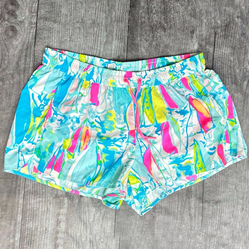 Lilly Pulitzer Run Around Shorts in Beach and Bae [M22]